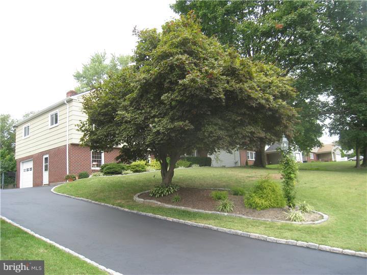 3205 Polk Road Norristown, PA 19403 - Photo 2 of 25 Exterior Front