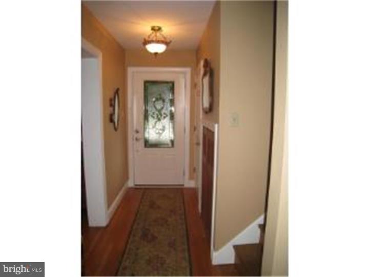 3205 Polk Road Norristown, PA 19403 - Photo 3 of 25 Foyer