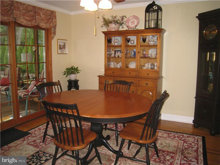 3205 Polk Road Norristown, PA 19403 - Photo 6 of 25 Dining Room