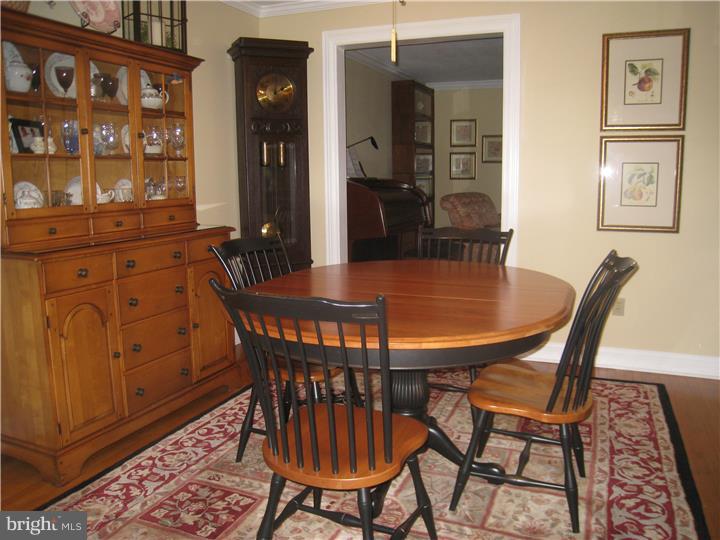 3205 Polk Road Norristown, PA 19403 - Photo 7 of 25 Dining Room