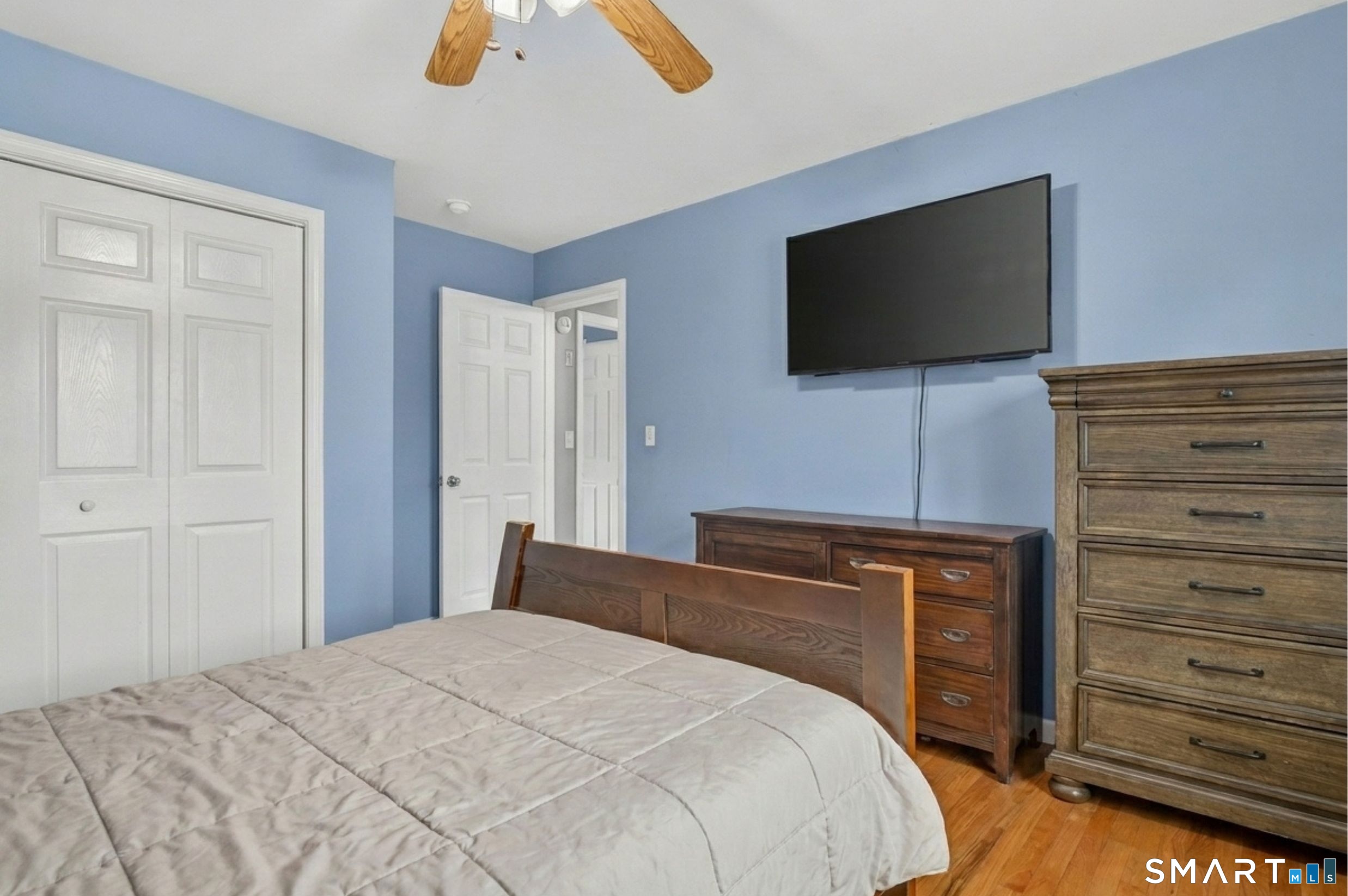 682 Milford Point Road Milford, CT 06460 - Photo 16 of 34