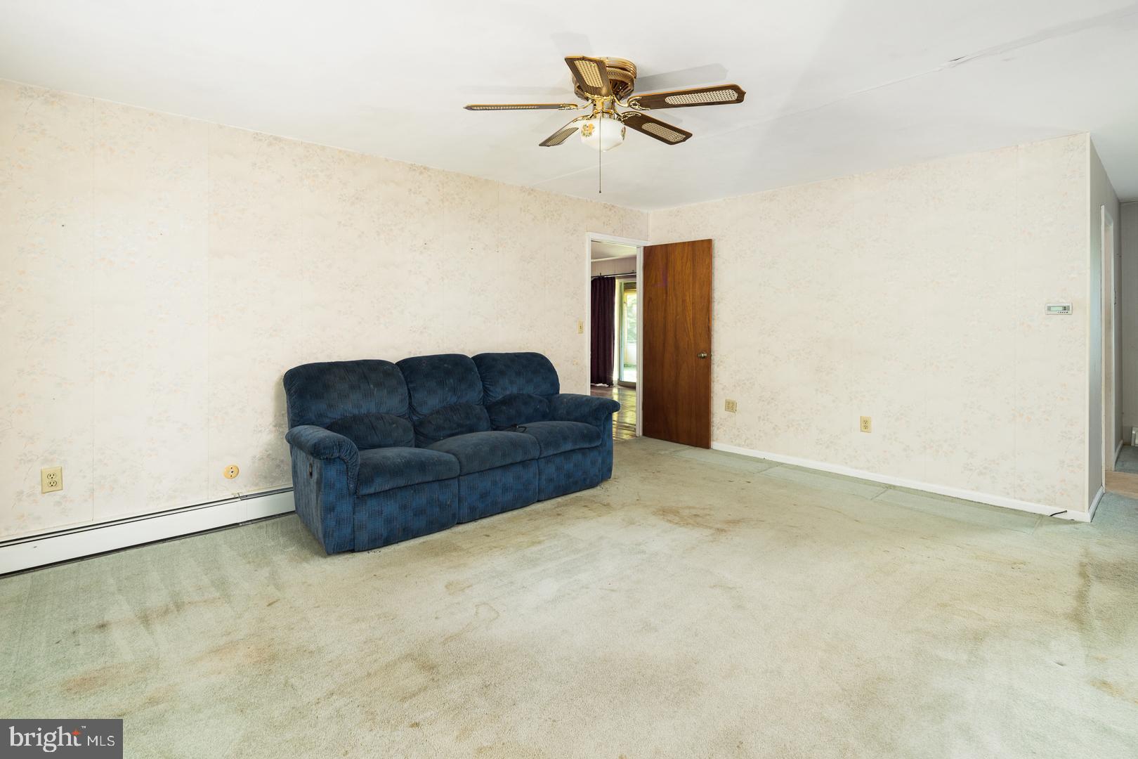 10 Azalea Way Hamilton, NJ 08690 - Photo 3 of 25