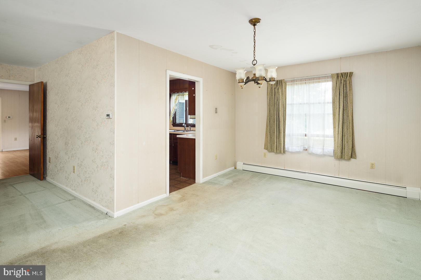 10 Azalea Way Hamilton, NJ 08690 - Photo 8 of 25