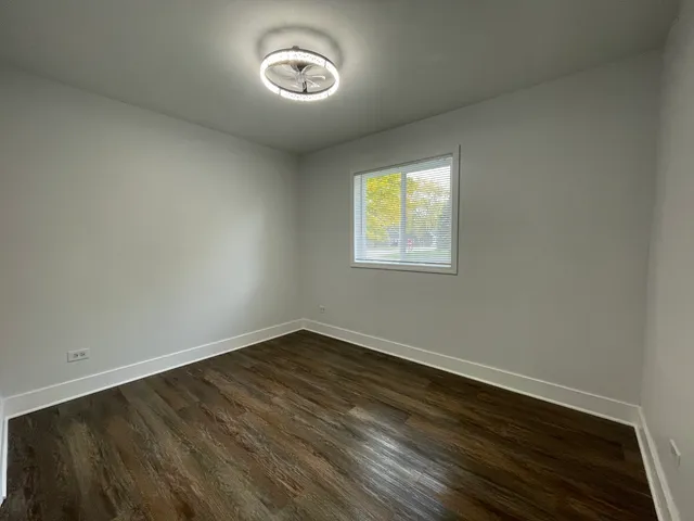 $2,175 | 37125 North Summerfield Road, Lake Villa, IL 60046