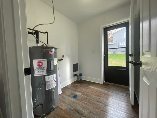 $2,175 | 37125 North Summerfield Road, Lake Villa, IL 60046