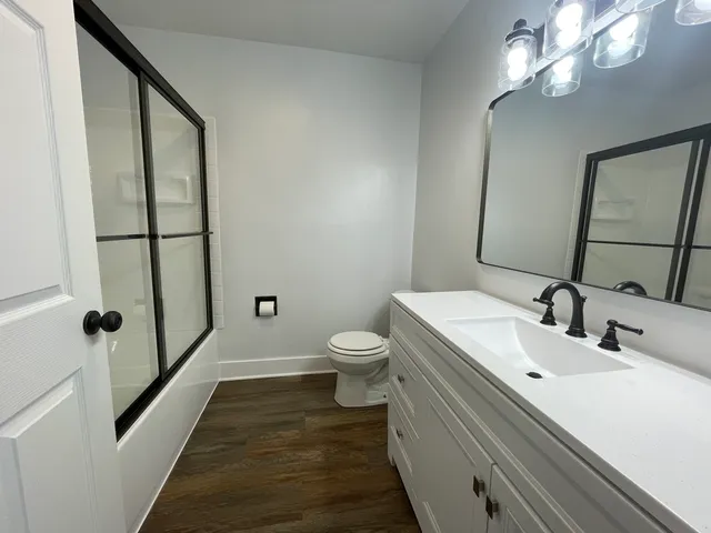 $2,175 | 37125 North Summerfield Road, Lake Villa, IL 60046