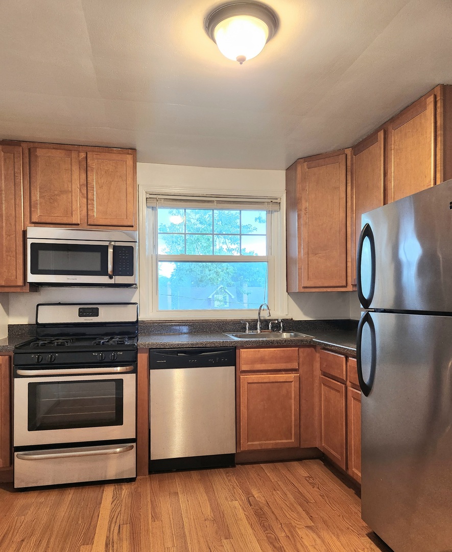 4257 West Nelson Street, Unit 2 Chicago, IL 60641 - Photo 8 of 8