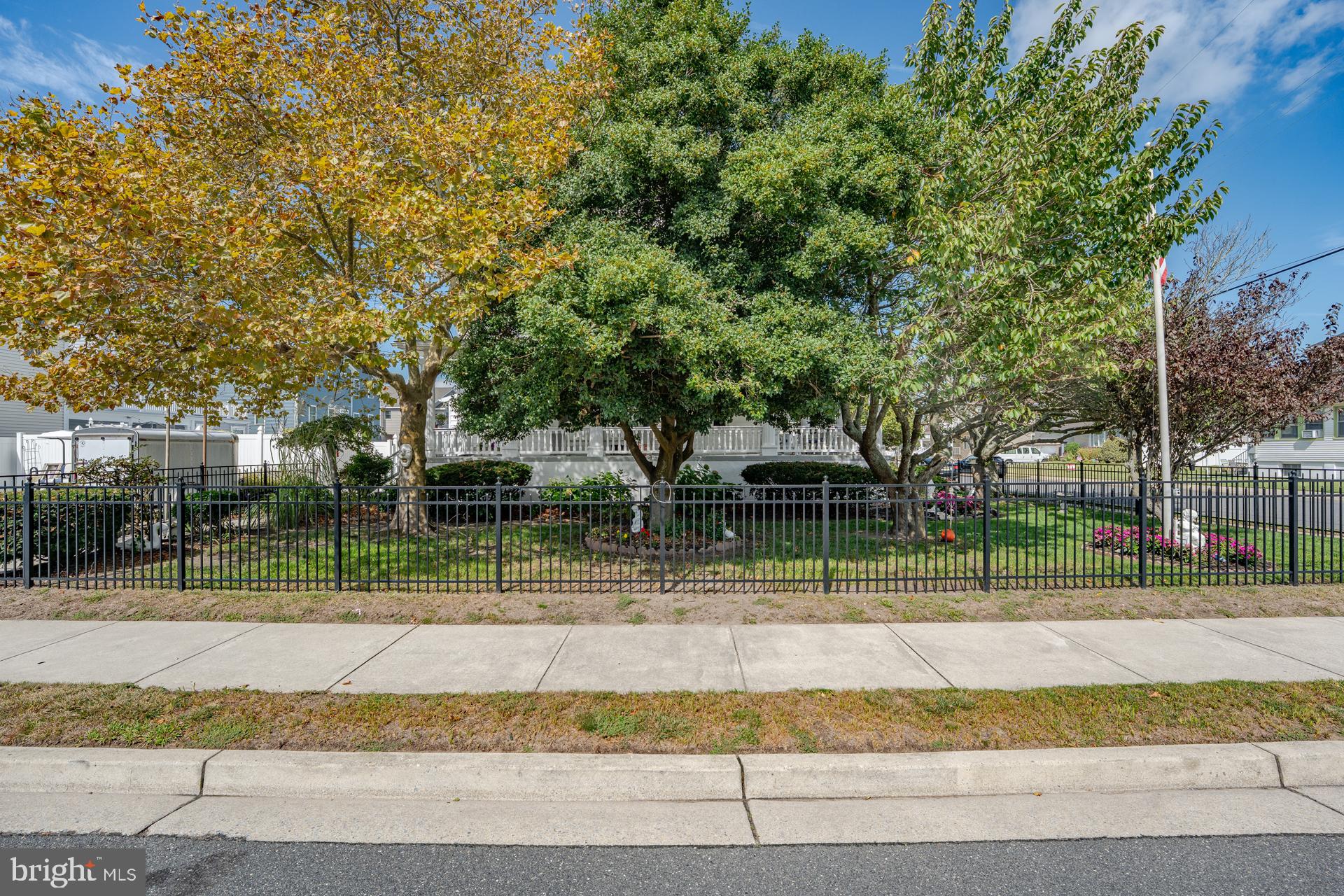 216 East Fern Road Wildwood Crest, NJ 08260 - Photo 12 of 93