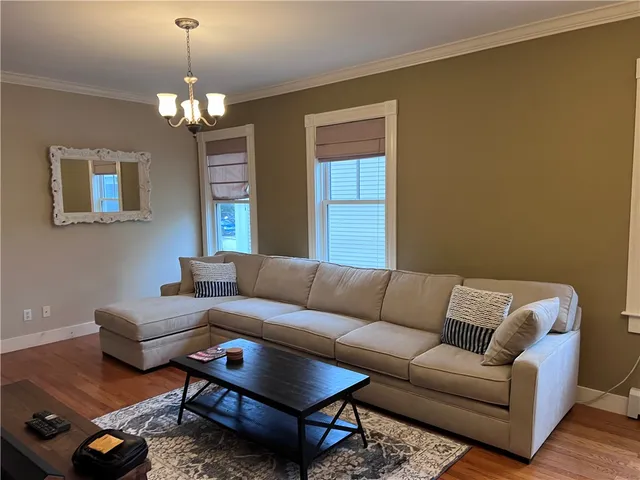 $2,900 | 235 Spring Street, Unit 2, Newport, RI 02840