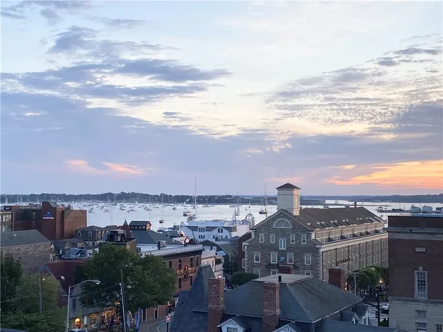 $2,900 | 235 Spring Street, Unit 2, Newport, RI 02840