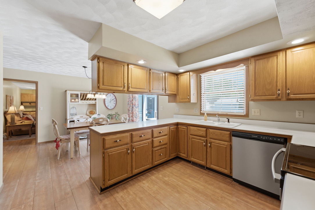 3610 73rd Street Moline, IL 61265 - Photo 12 of 35