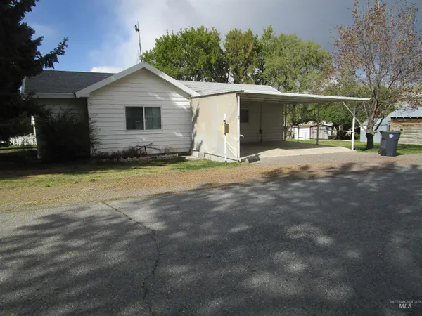 $207,000 | 210 Orchard Avenue, Eden, ID 83325