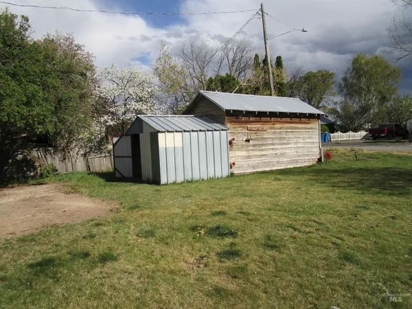 $207,000 | 210 Orchard Avenue, Eden, ID 83325