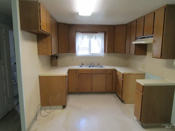 $207,000 | 210 Orchard Avenue, Eden, ID 83325