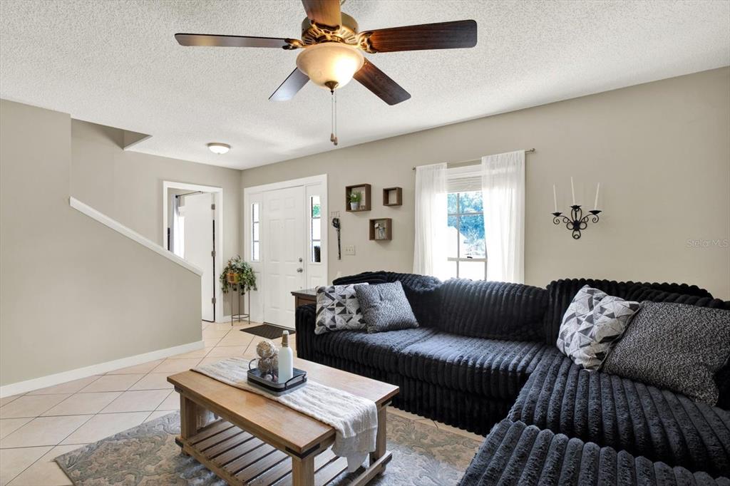 1509 Foggy Ridge Parkway Lutz, FL 33559 - Photo 9 of 44