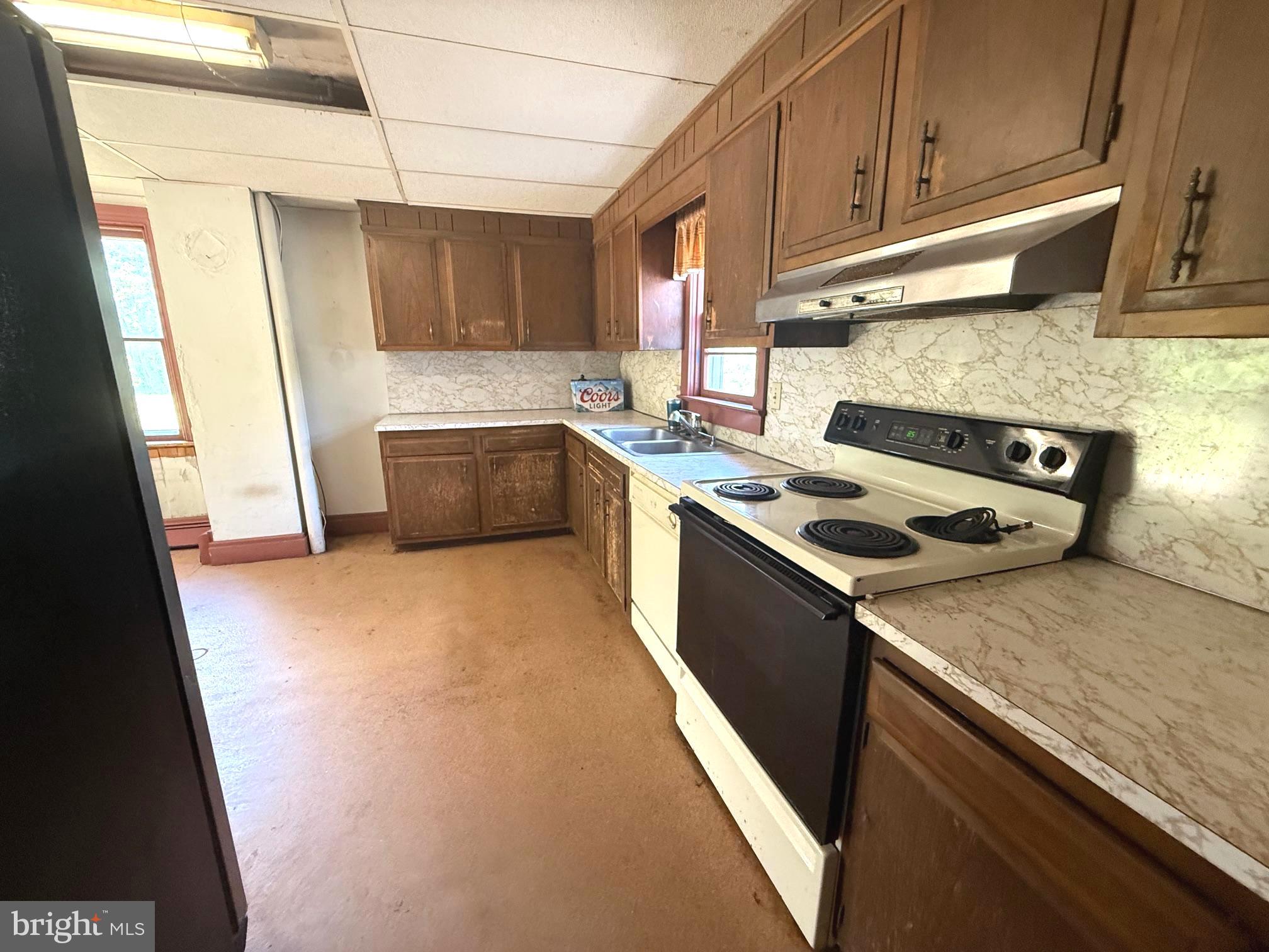 1271 Temple Road Pottstown, PA 19465 - Photo 16 of 31 Kitchen