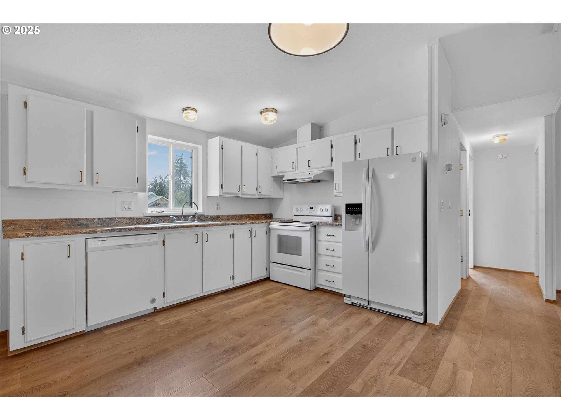 2335 Indiana Avenue Baker City, OR 97814 - Photo 11 of 25