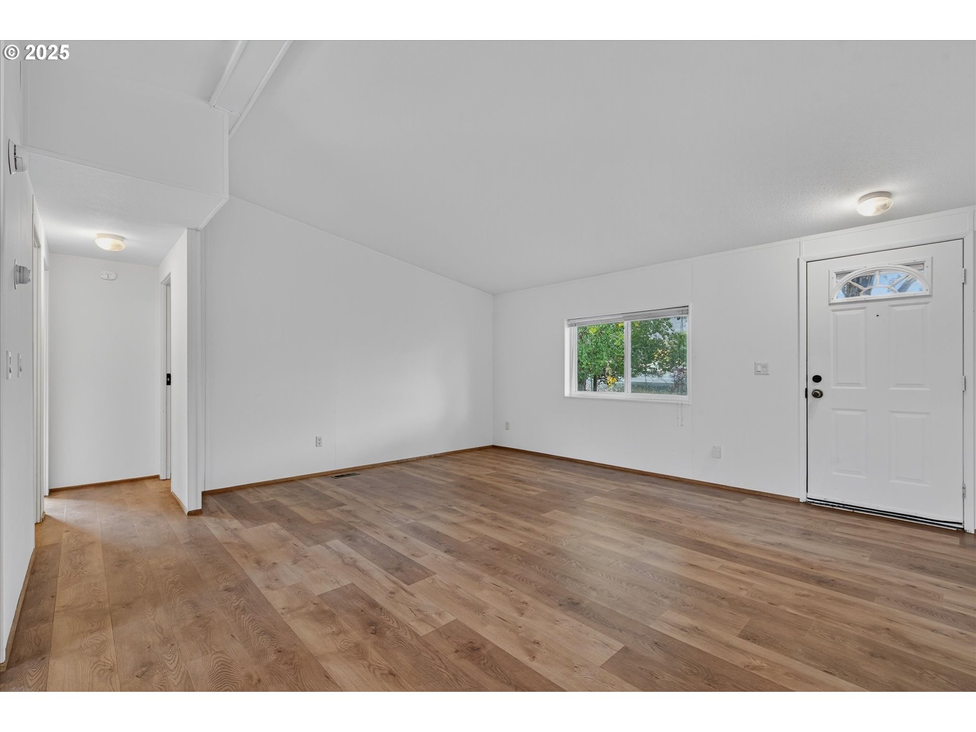 2335 Indiana Avenue Baker City, OR 97814 - Photo 12 of 25