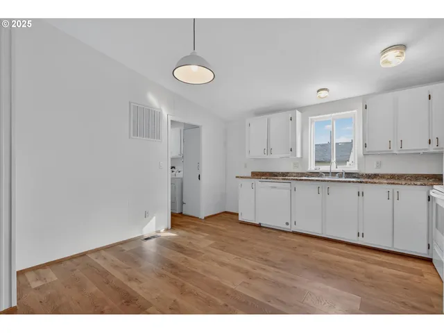 $224,900 | 2335 Indiana Avenue, Baker City, OR 97814