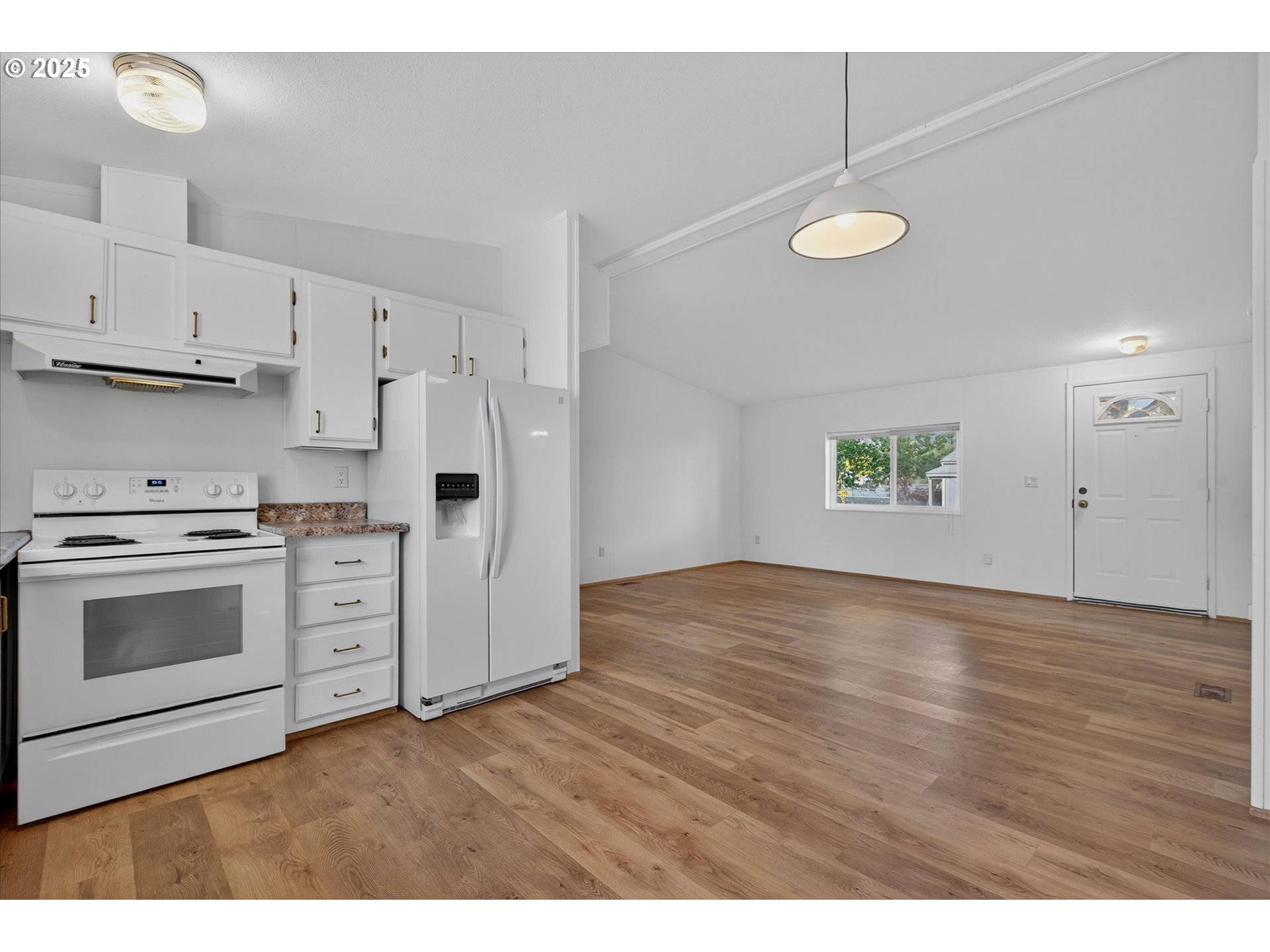 2335 Indiana Avenue Baker City, OR 97814 - Photo 10 of 25