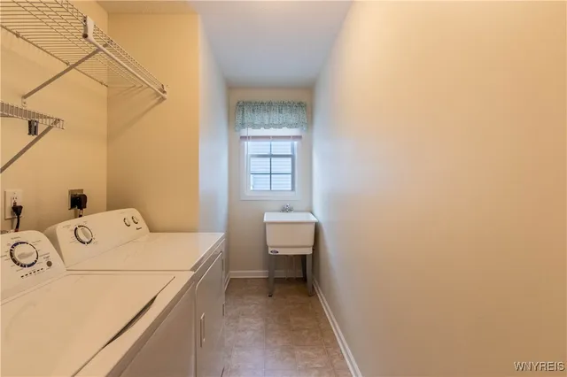 $299,900 | 53 Blossom Wood Lane, Cheektowaga, NY 14227