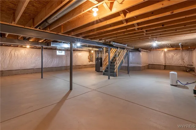 $299,900 | 53 Blossom Wood Lane, Cheektowaga, NY 14227