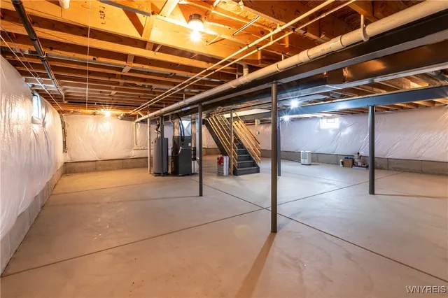 $299,900 | 53 Blossom Wood Lane, Cheektowaga, NY 14227