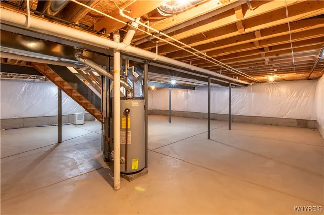 $299,900 | 53 Blossom Wood Lane, Cheektowaga, NY 14227