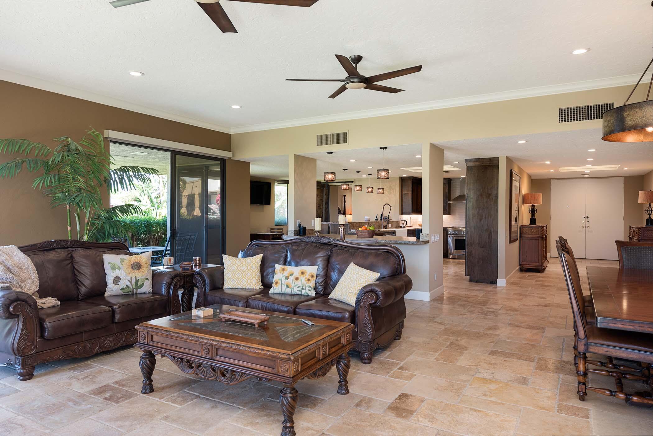 5 Briarcliff Court Rancho Mirage, CA 92270 - Photo 15 of 45 Living Room