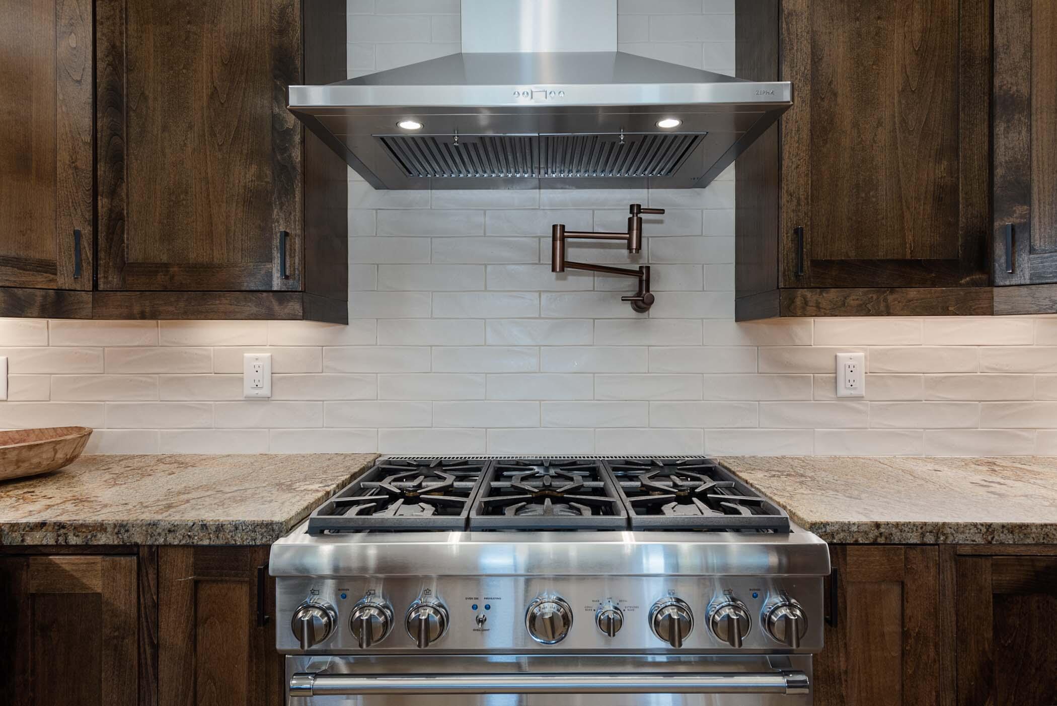5 Briarcliff Court Rancho Mirage, CA 92270 - Photo 22 of 45 Kitchen