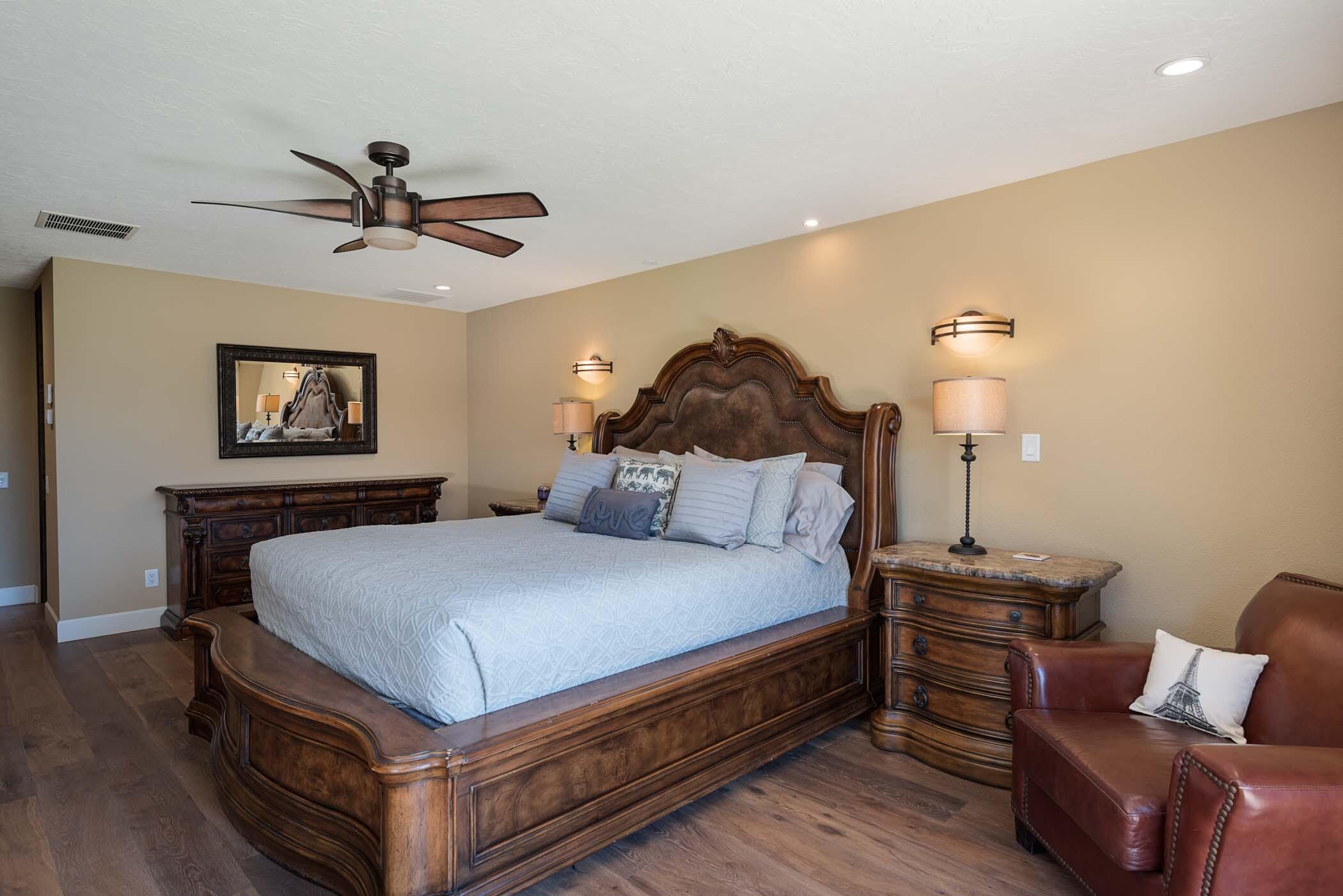 5 Briarcliff Court Rancho Mirage, CA 92270 - Photo 27 of 45 Primary Bedroom