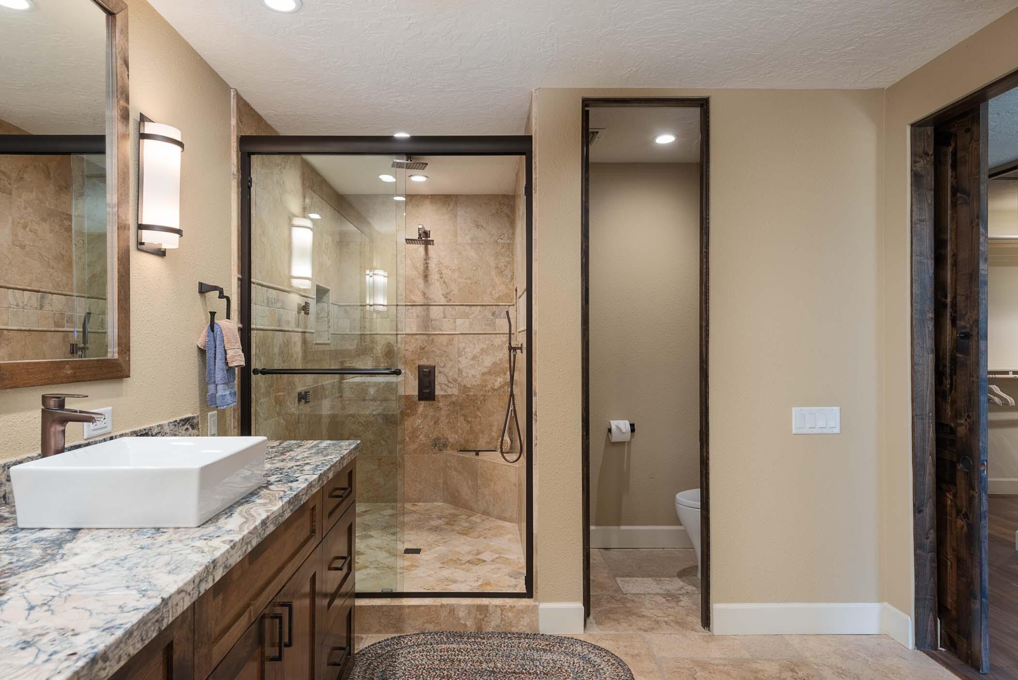 5 Briarcliff Court Rancho Mirage, CA 92270 - Photo 30 of 45 Primary Bathroom