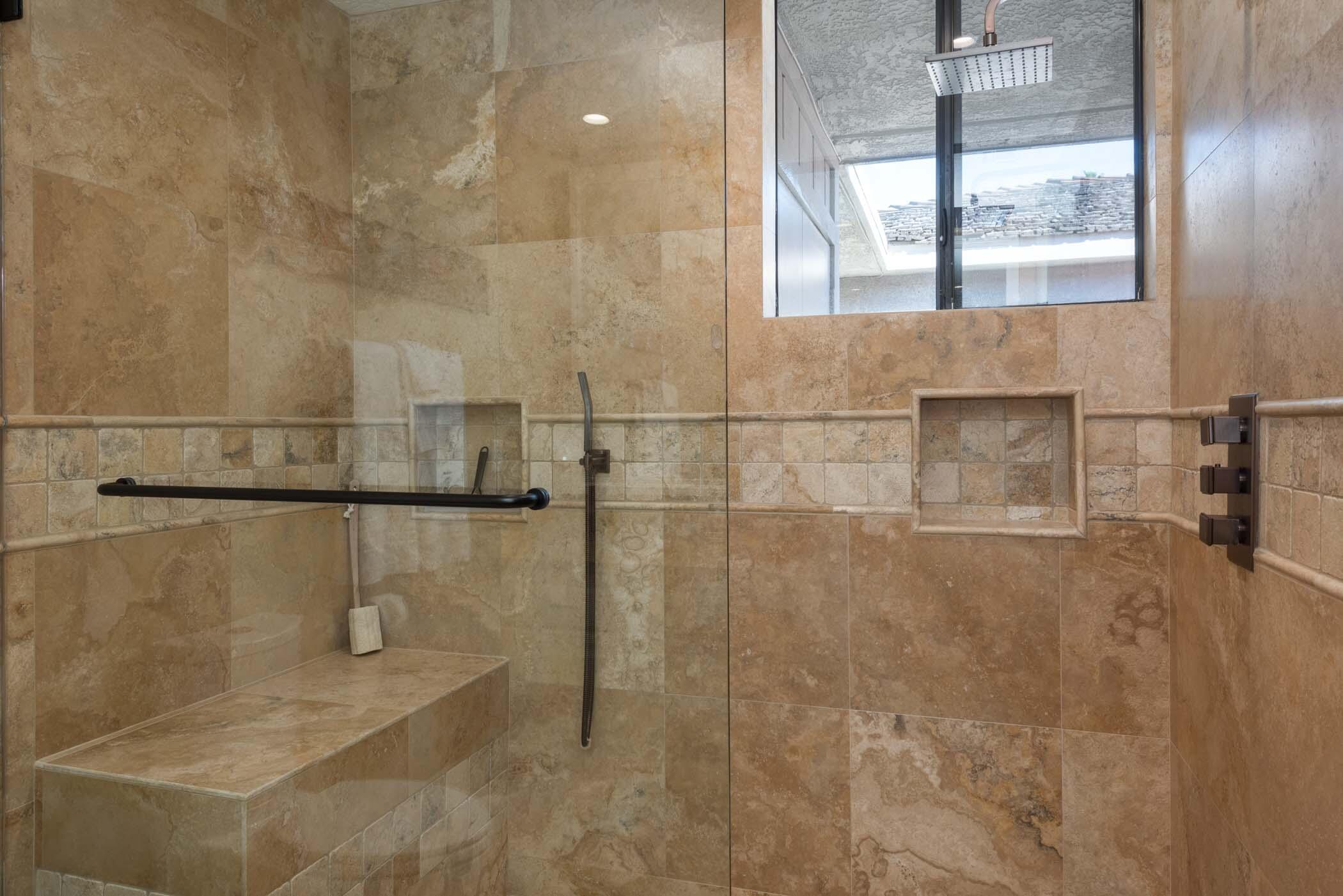 5 Briarcliff Court Rancho Mirage, CA 92270 - Photo 35 of 45 Guest Bath