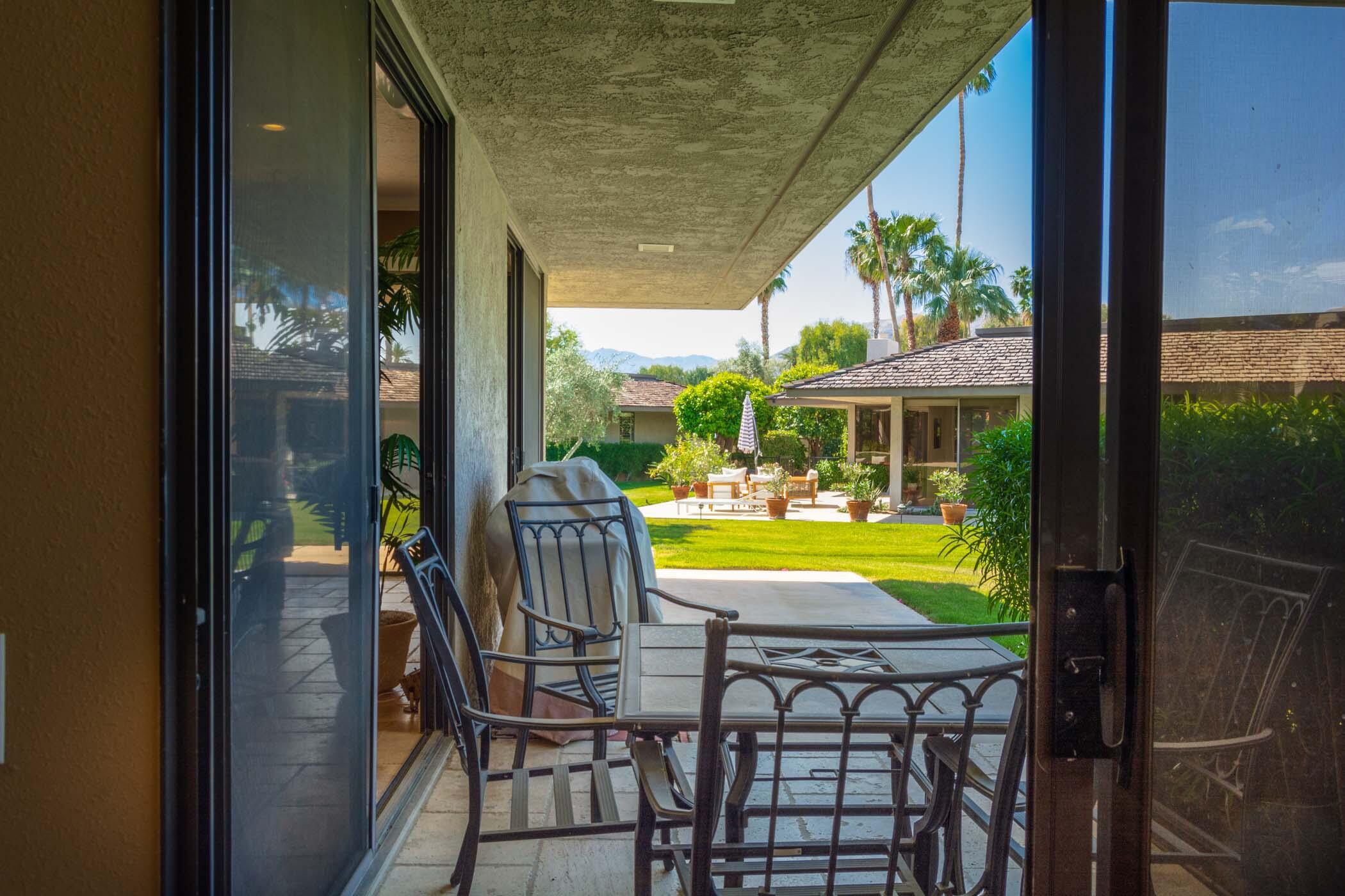 5 Briarcliff Court Rancho Mirage, CA 92270 - Photo 40 of 45 Side Patio