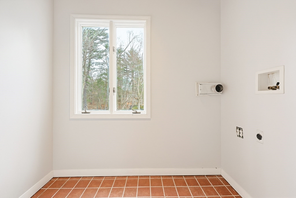 234 York Street Canton, MA 02021 - Photo 22 of 38