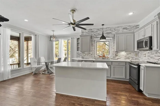 $550,000 | 12914 Travis Street, Overland Park, KS 66209