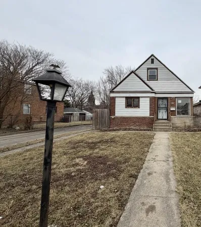 $74,500 | 1593 Kenilworth Drive, Calumet City, IL 60409
