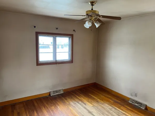 $74,500 | 1593 Kenilworth Drive, Calumet City, IL 60409