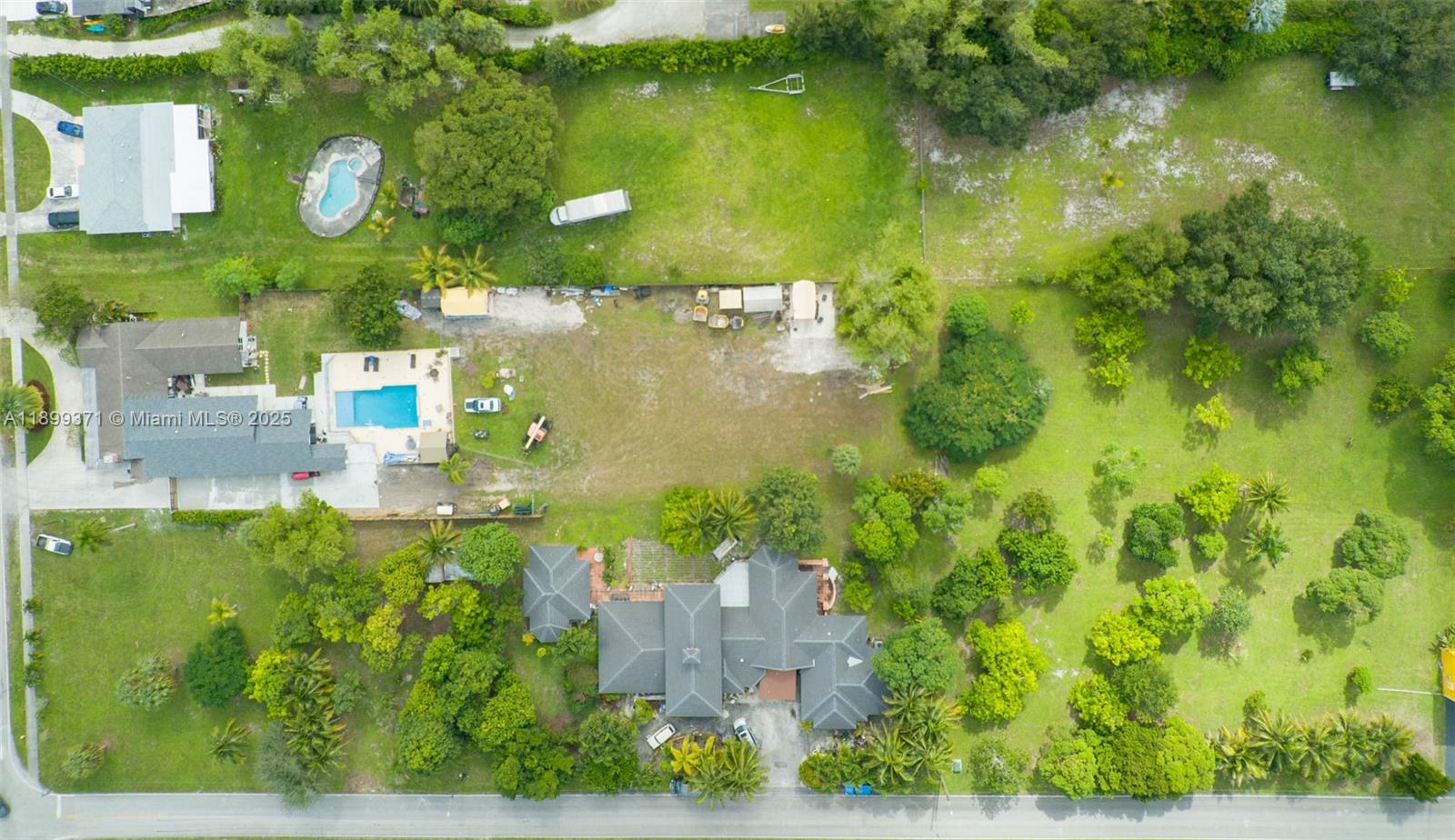 5400 Palm Tree Road Plantation, FL 33317 - Photo 7 of 8 a view of a lake view