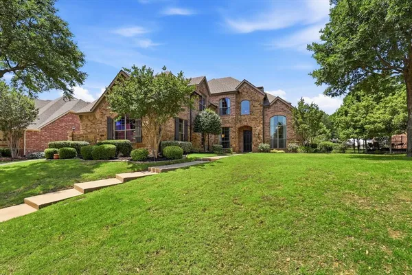 $860,000 | 8810 Crockett Drive, Argyle, TX 76226
