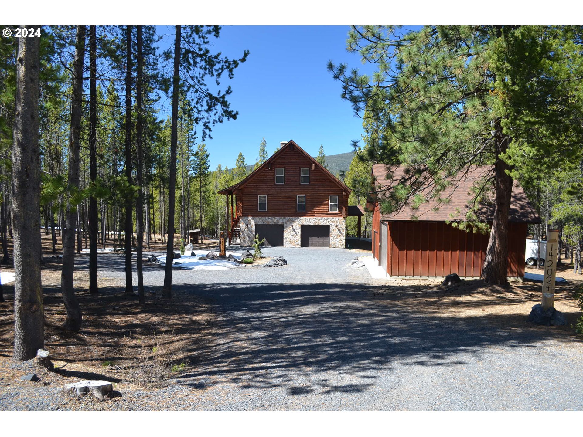 142024 Diamond Peak Ct