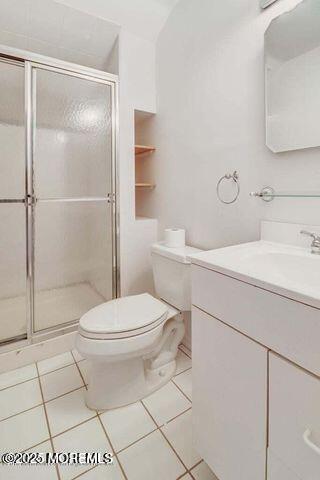 7 Woods Road West Long Branch, NJ 07764 - Photo 12 of 15 7 Woods Rd bathroom