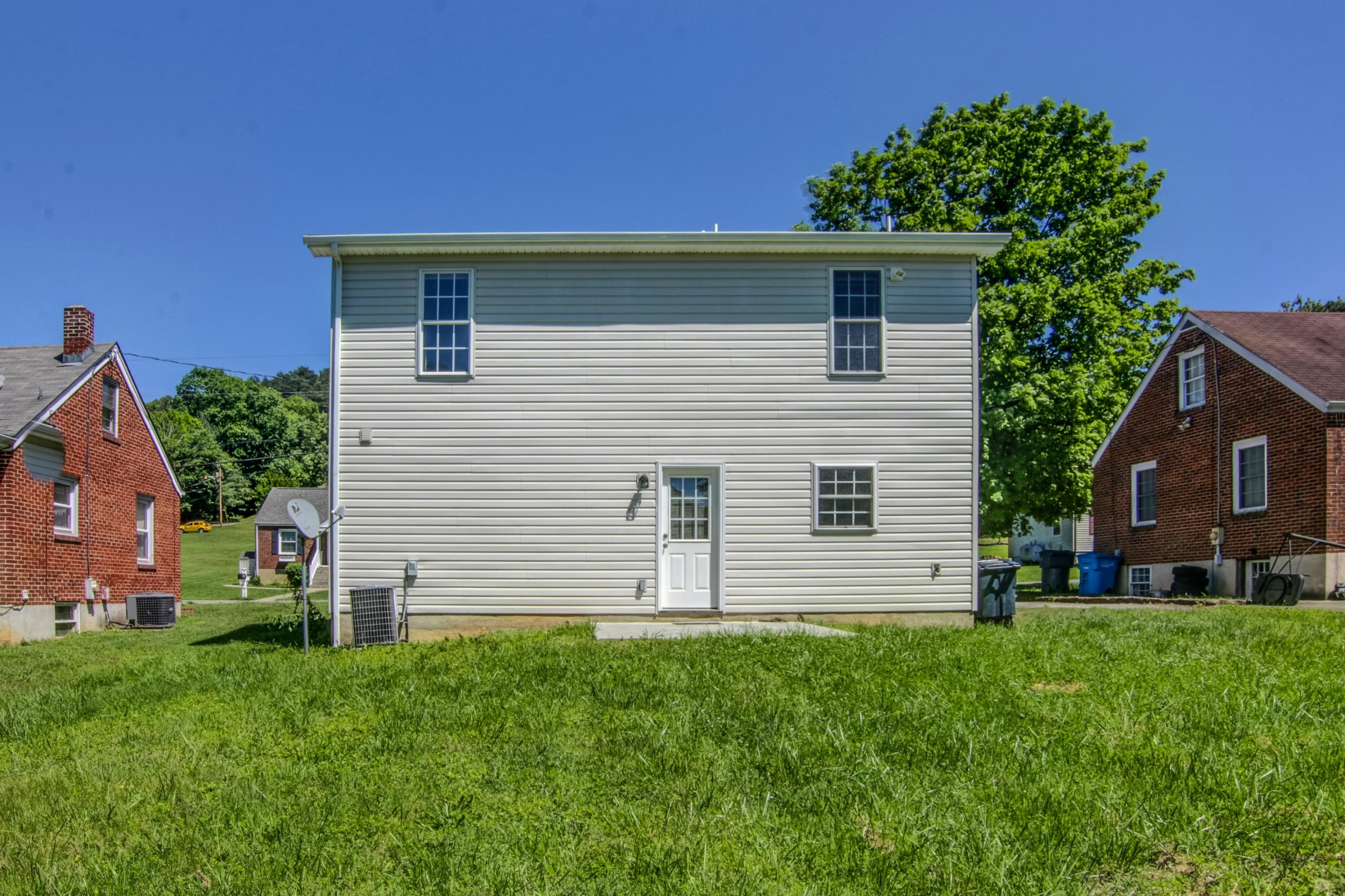 3215 Ventnor Road Southeast Roanoke, VA 24014 - Photo 23 of 25 023-233753-3215 Ventnor Ave SE 05082017-