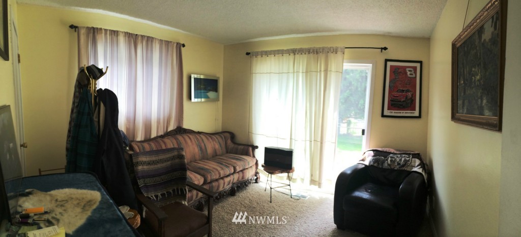 215 Ostrander Road Kelso, WA 98626 - Photo 8 of 9 Gallery Image 8