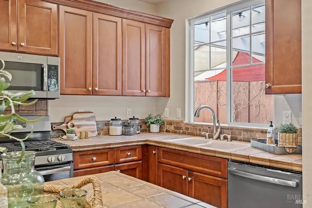 $750,000 | 2148 Nectarine Drive, Santa Rosa, CA 95404