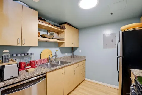 $449,000 | 425 West Beech Street, Unit 107, San Diego, CA 92101