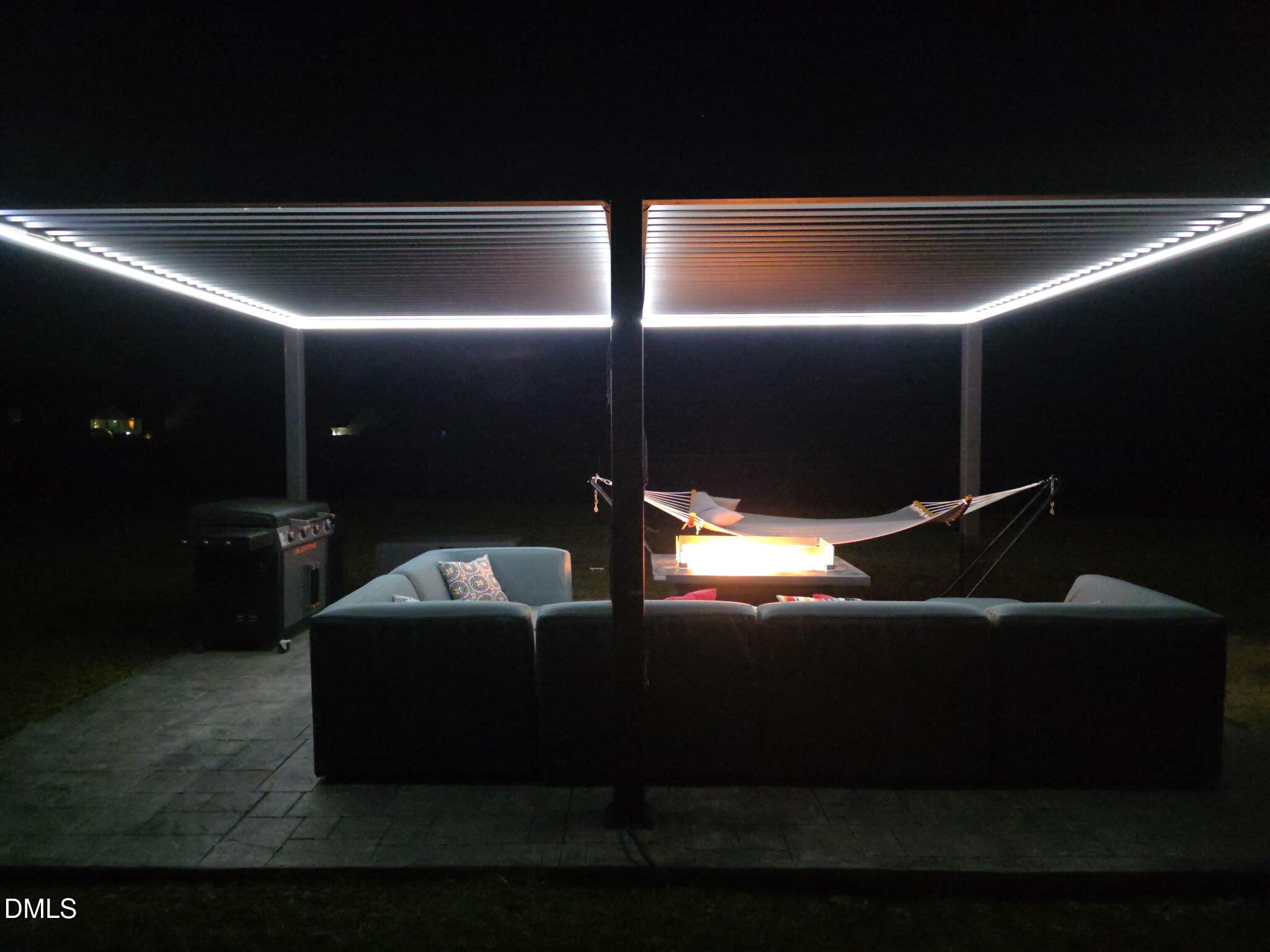 73 Rabbit Run Drive Smithfield, NC 27577 - Photo 41 of 46 a living room with furniture