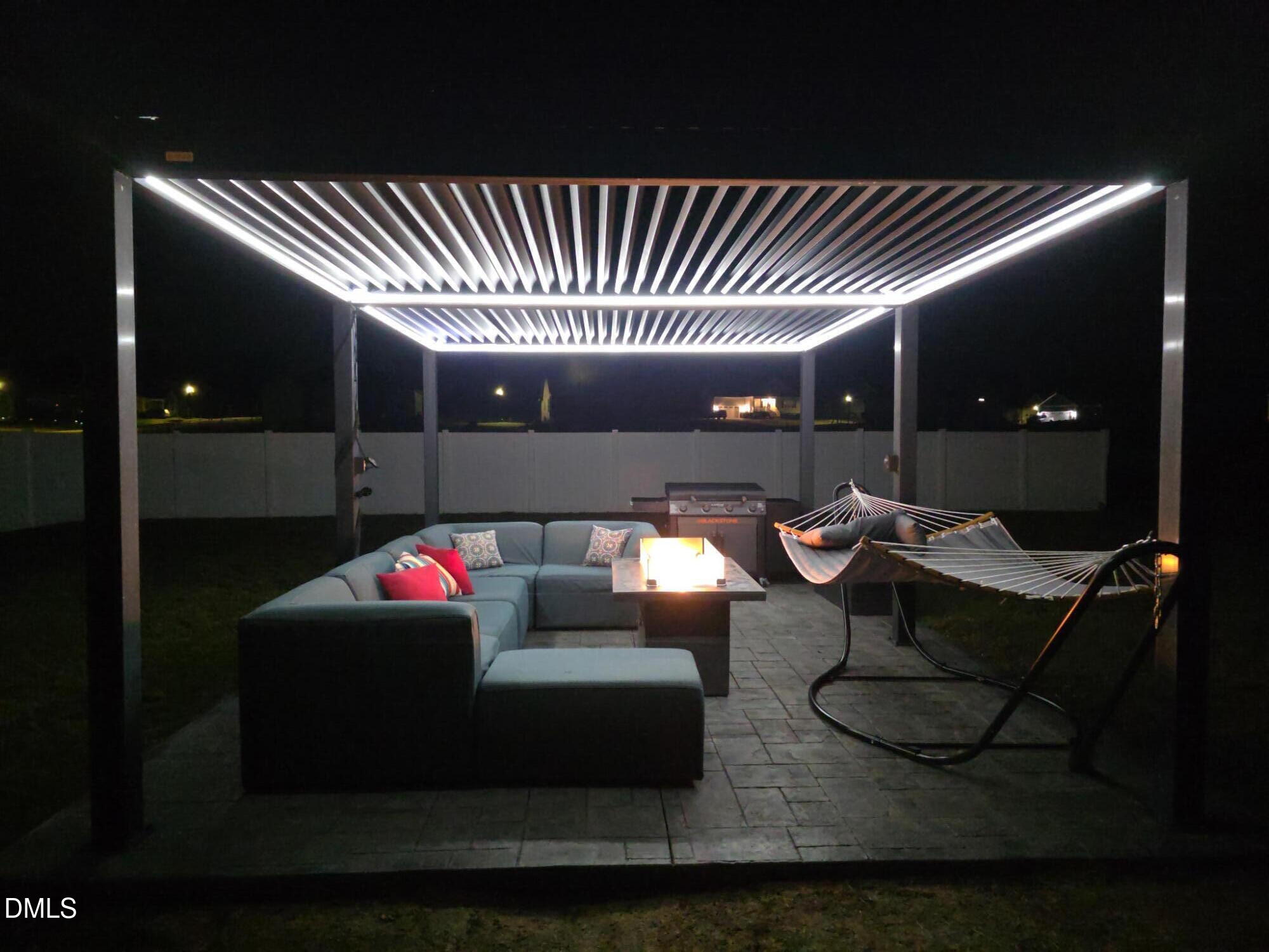 73 Rabbit Run Drive Smithfield, NC 27577 - Photo 42 of 46 a living room with furniture and a ceiling fan