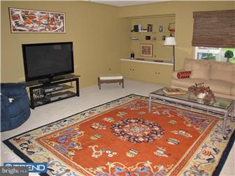 1052 Kingsley Road Rydal, PA 19046 - Photo 6 of 12