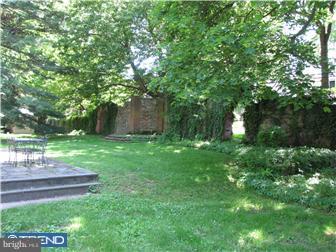 1052 Kingsley Road Rydal, PA 19046 - Photo 10 of 12